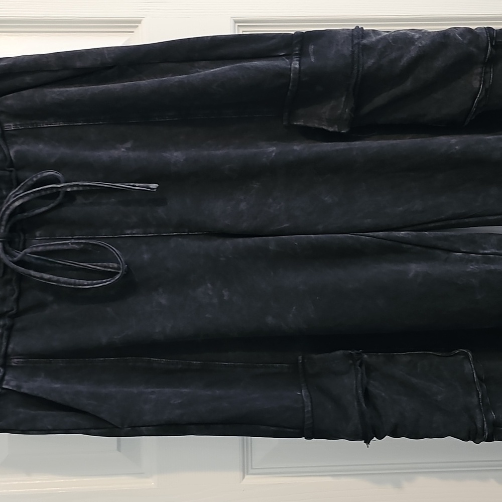 Ces Femme Black/Dark Gray Mineral Wash Wide Leg Cargo Pants, Size Large 10/12 - Picture 9 of 16